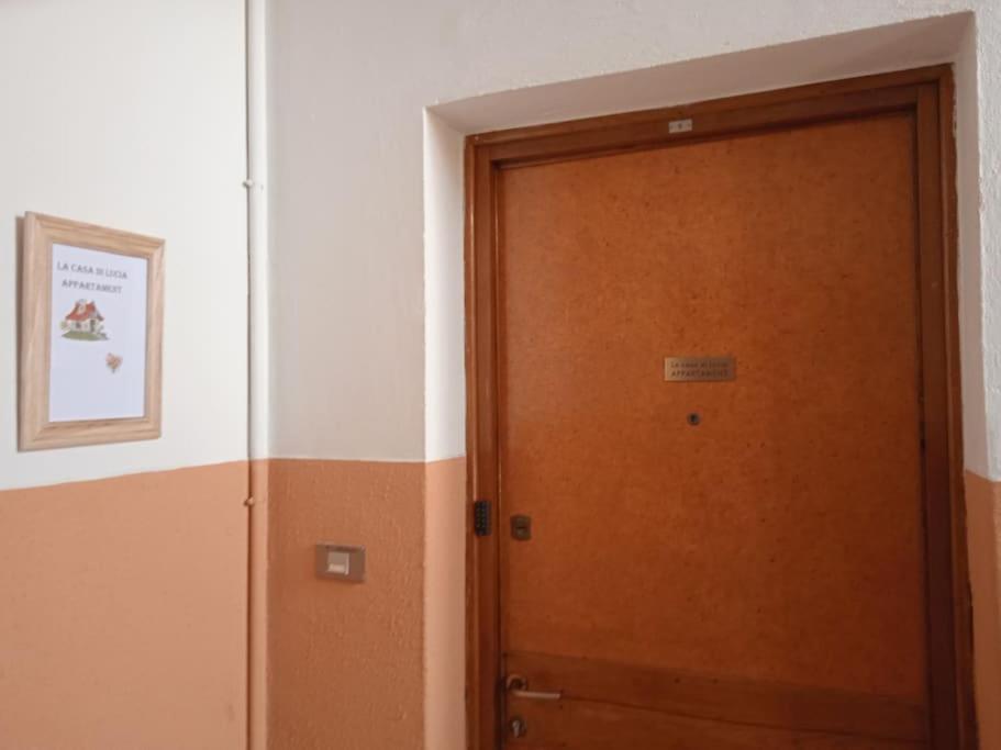 La Casa Di Lucia Appartamento ノヴァーラ エクステリア 写真